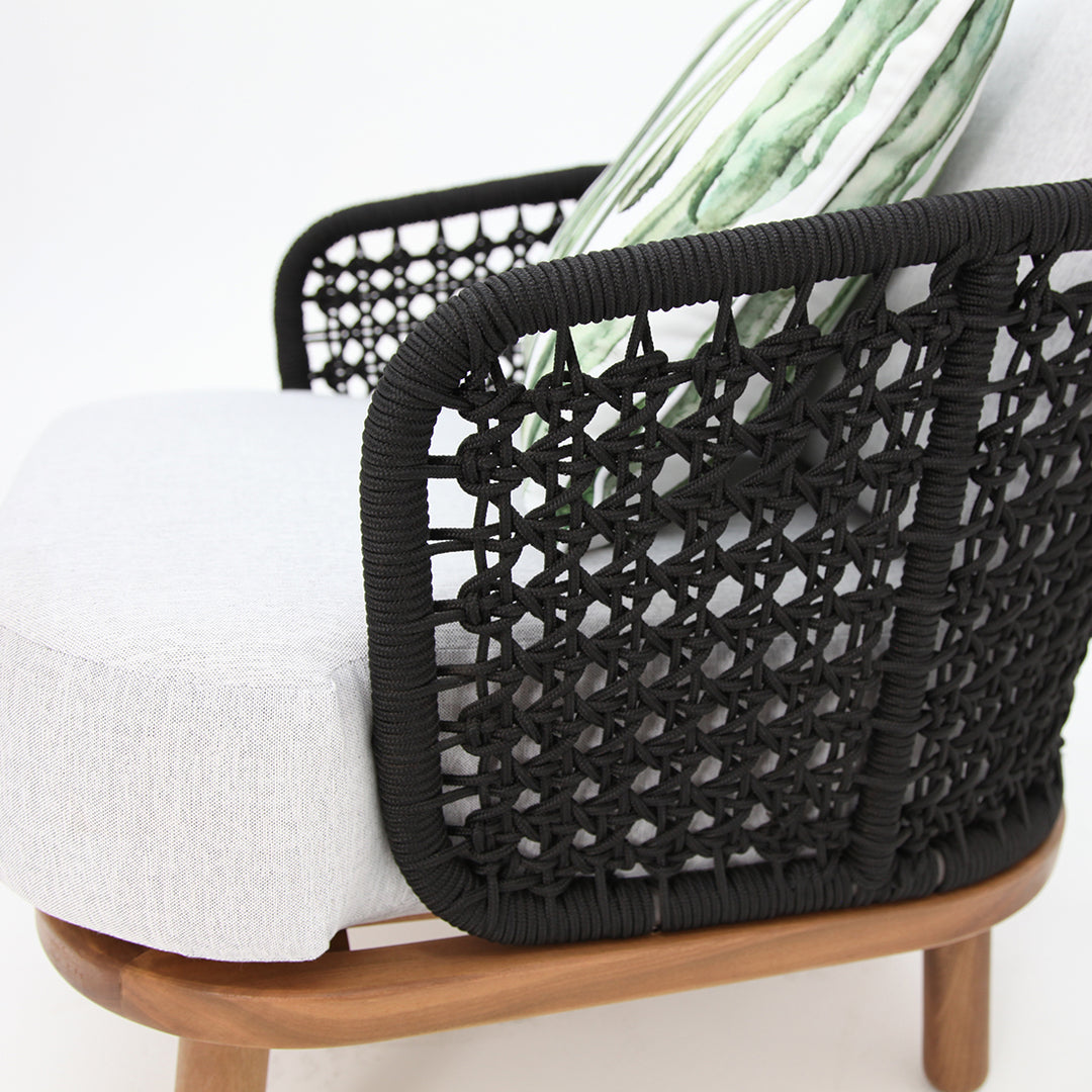 Adalita 321 Lounge Setting with Round Coffee Table