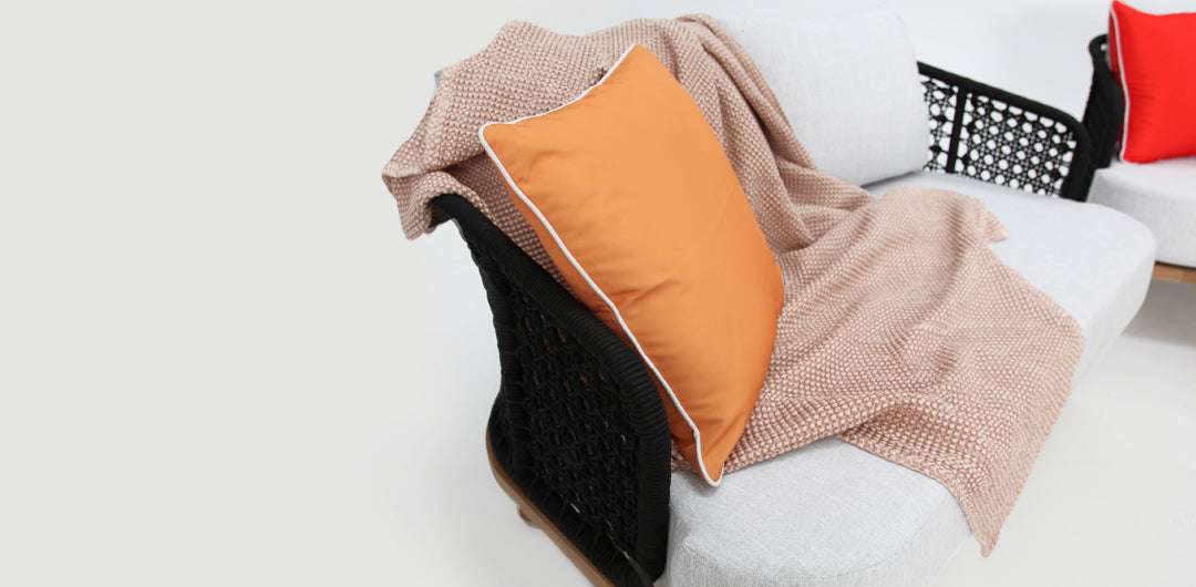 Adalita 321 Lounge Setting with Round Coffee Table