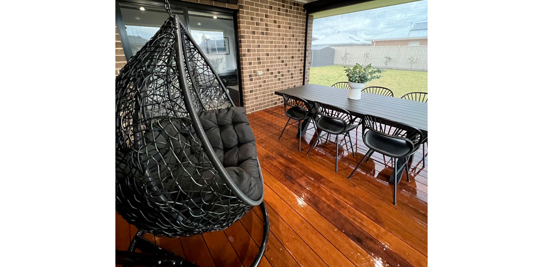 Kakadu Pod Chair - Black/Black