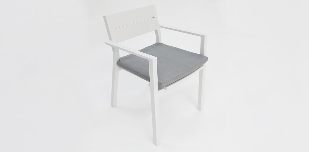 Madagascar Dallas 13pc Dining Setting - White