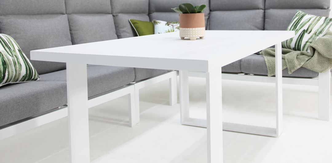 Dellaware Quaynor LD Lounge Setting
