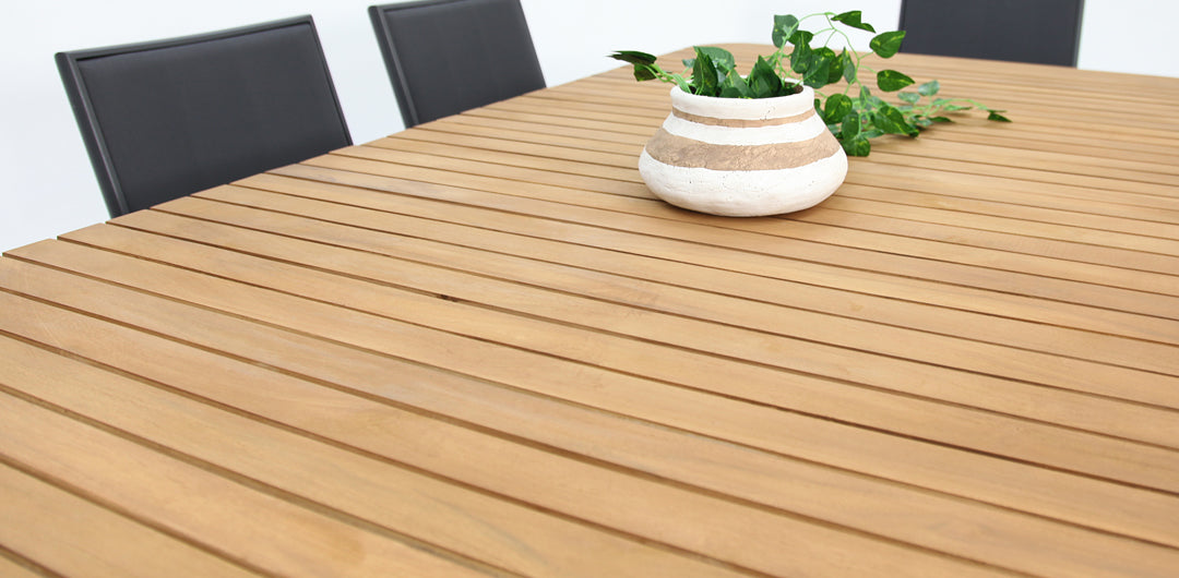 Otis 9pc Dining Setting