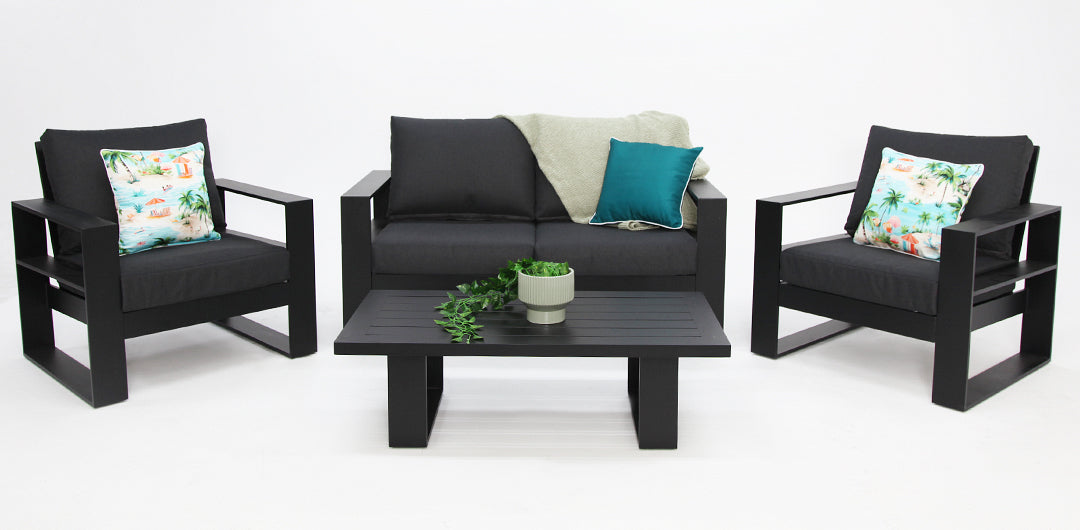 Quaynor 211CT Lounge Setting - Black