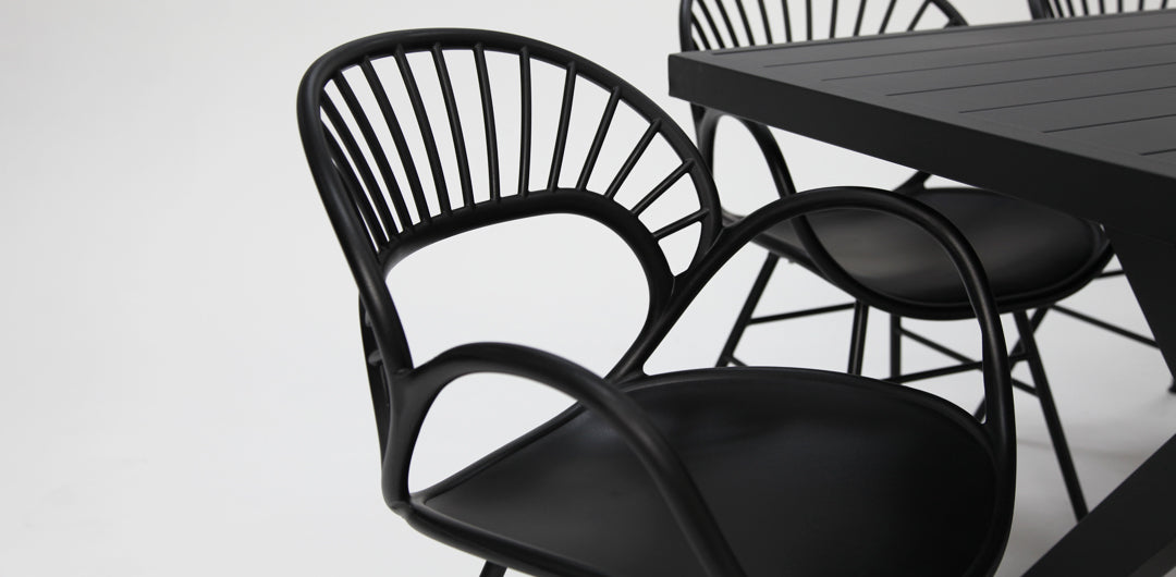 Ravenne Fantail 9pc Dining Setting - Black