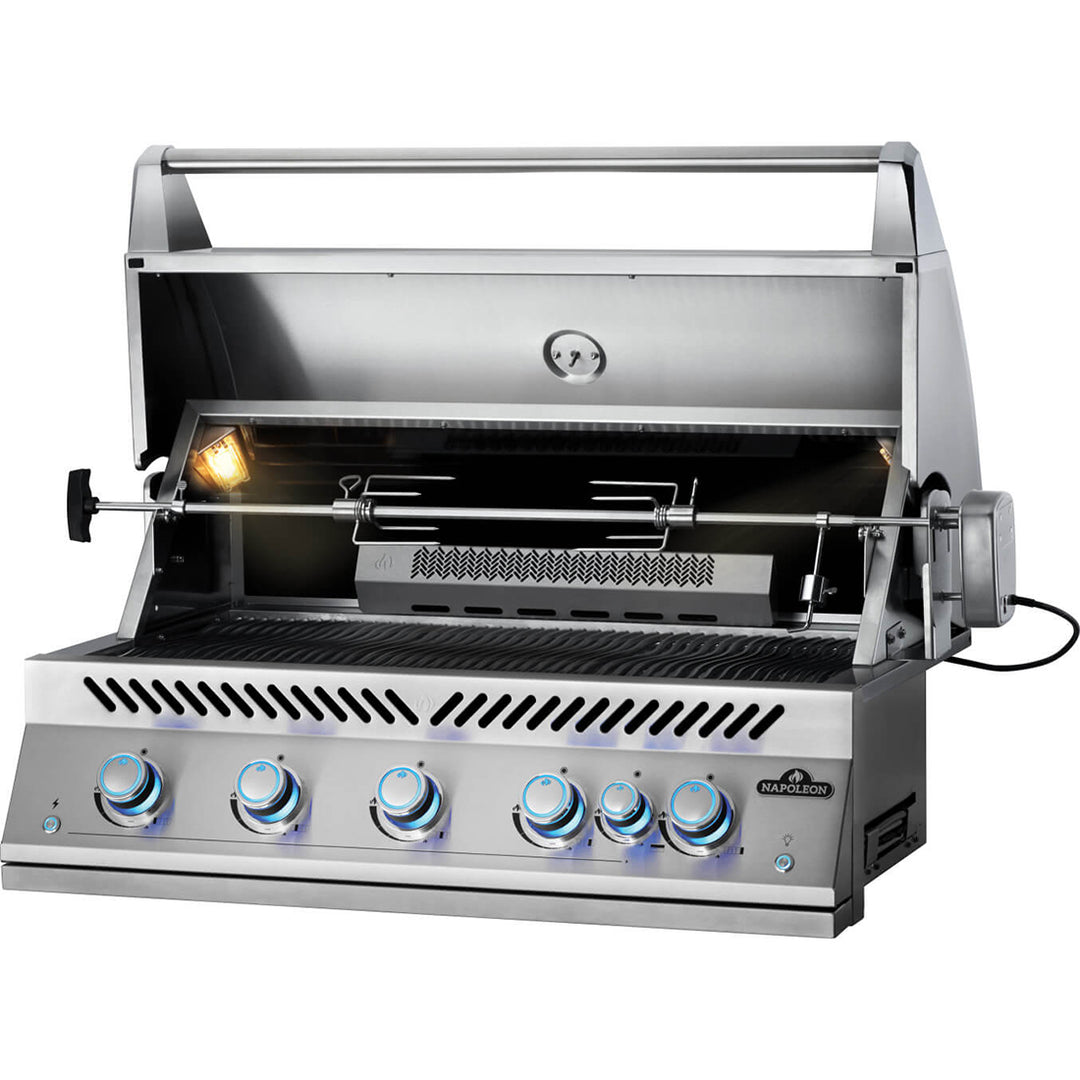Napoleon Built in 700 Series LPG 38" with Rear Burner + Lights