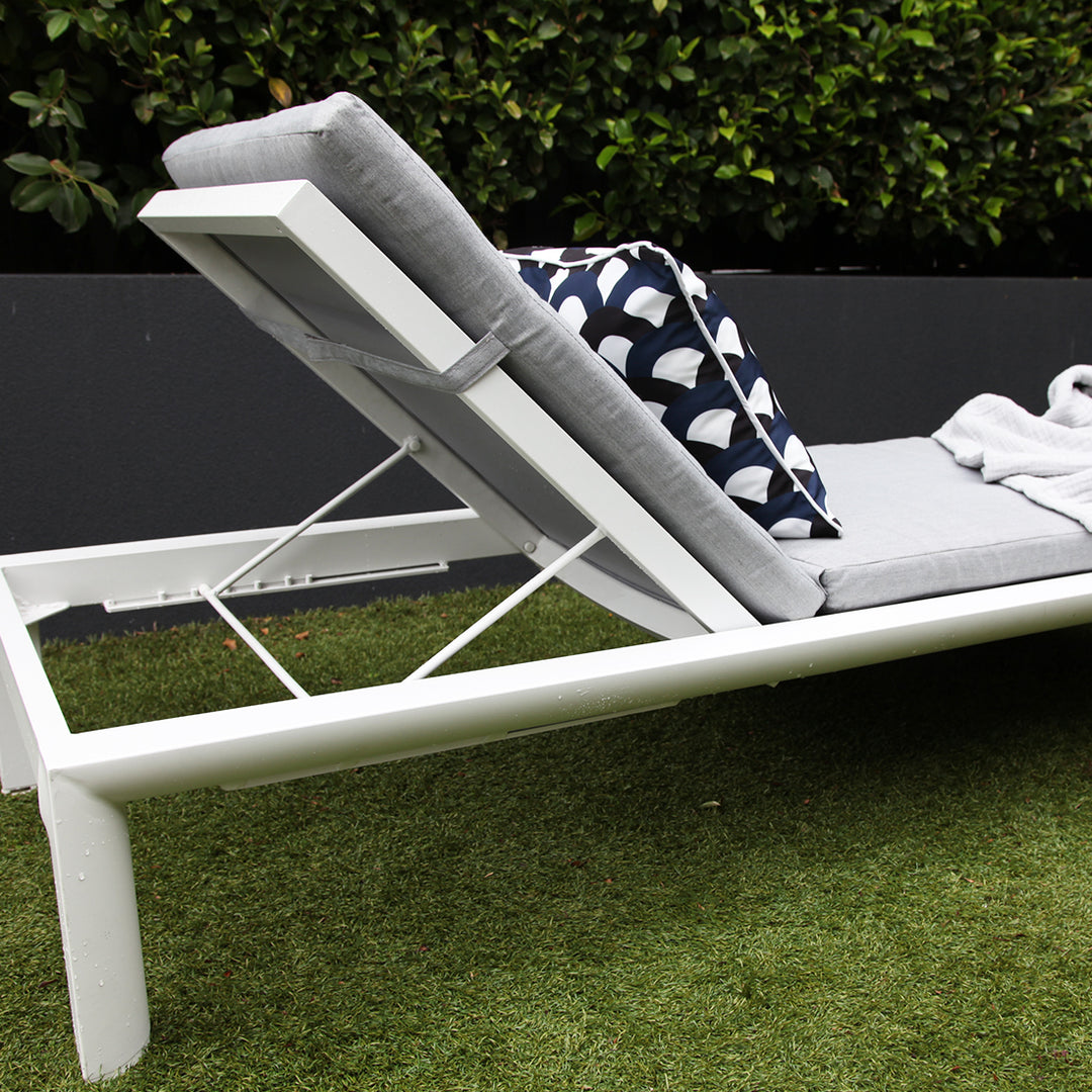 Dallas 2pc Sunlounge and Table Setting - White