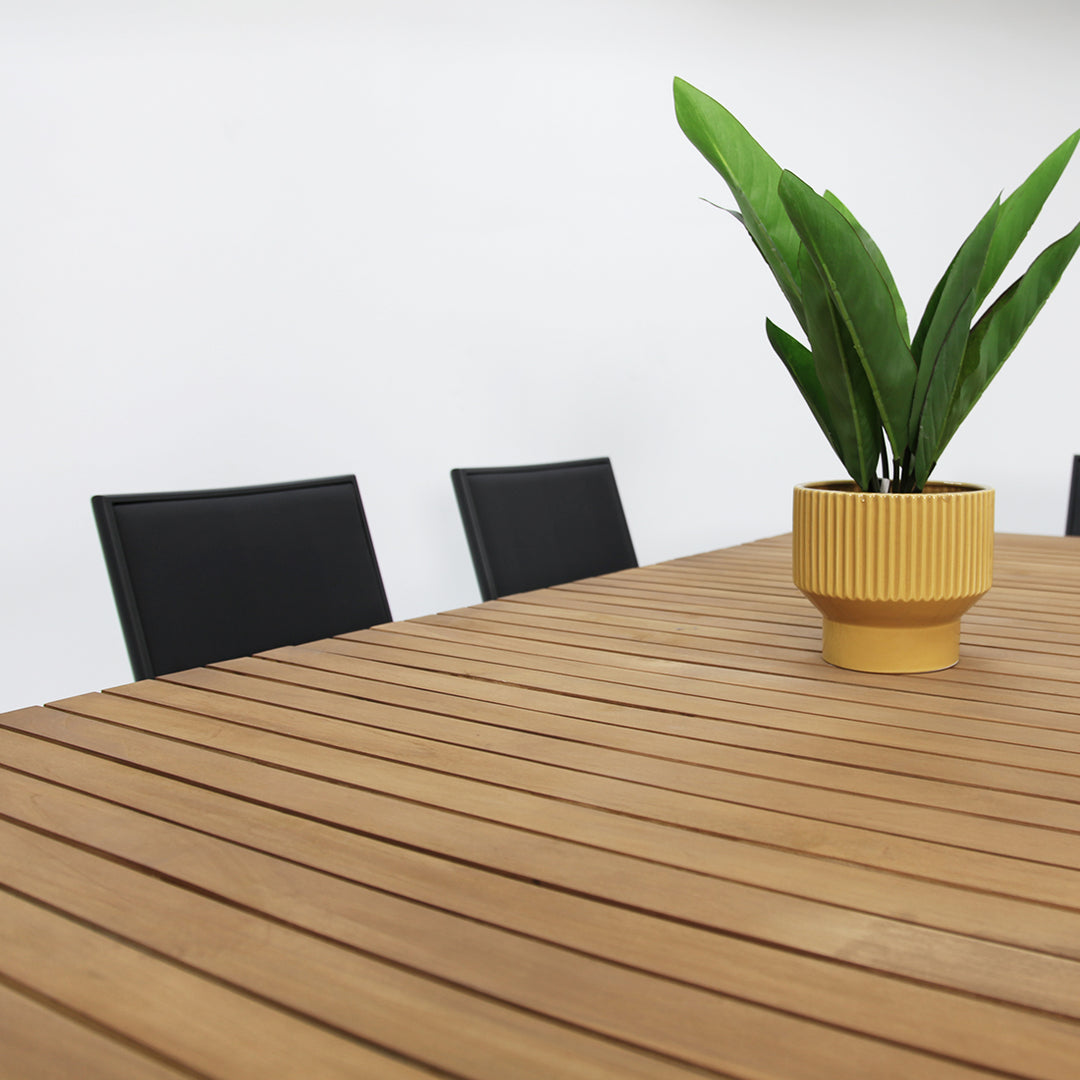 Otis 9pc Dining Setting