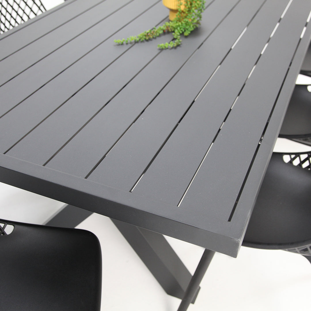 Ravenne Persia 9pc Dining Setting - Black