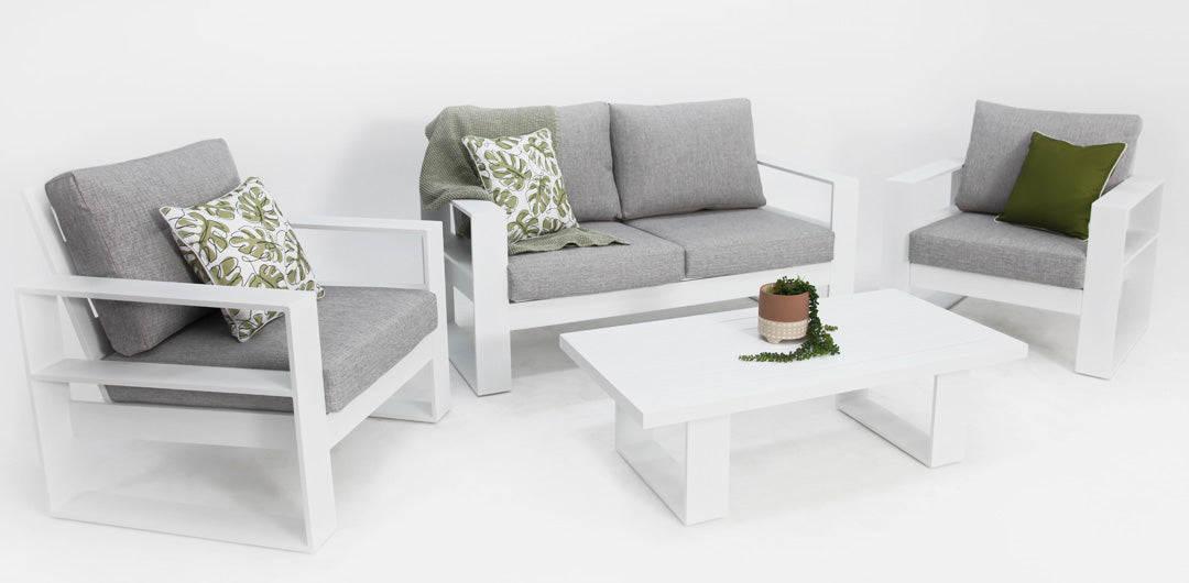 Quaynor 211CT Lounge Setting - White