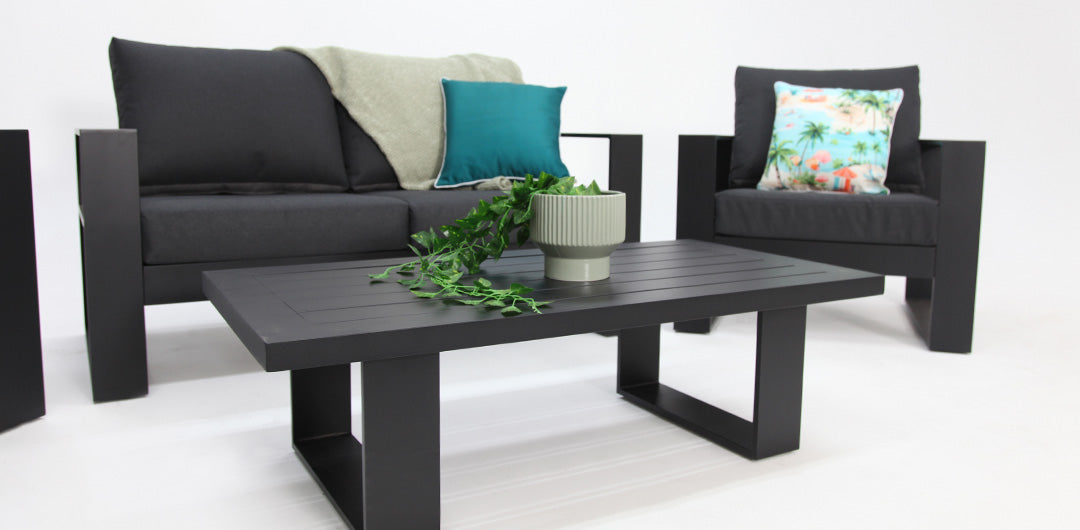 Quaynor 211CT Lounge Setting - Black