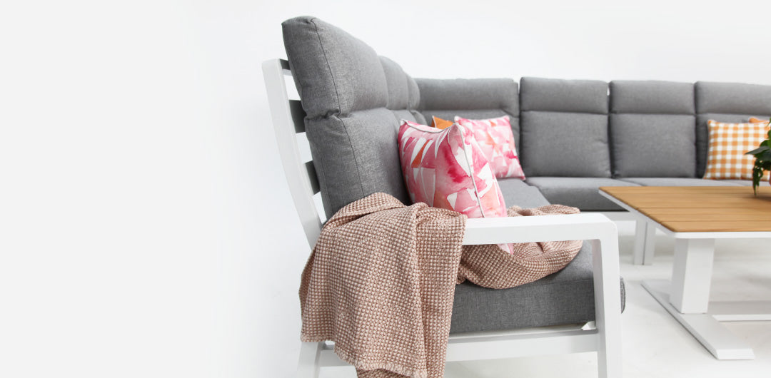 Dellaware Corner Lounge Setting