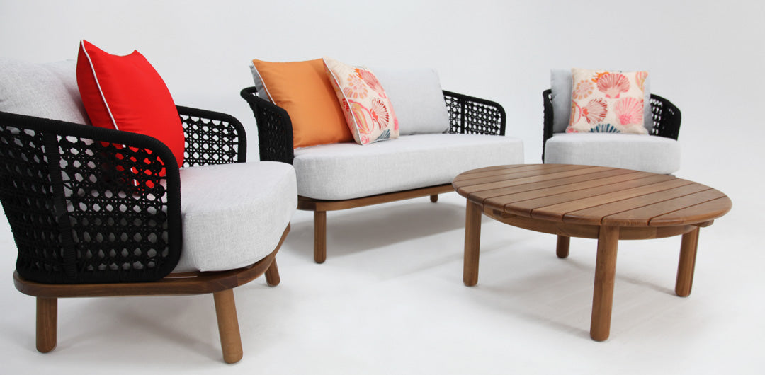 Adalita 211 Lounge Setting with Round Coffee Table