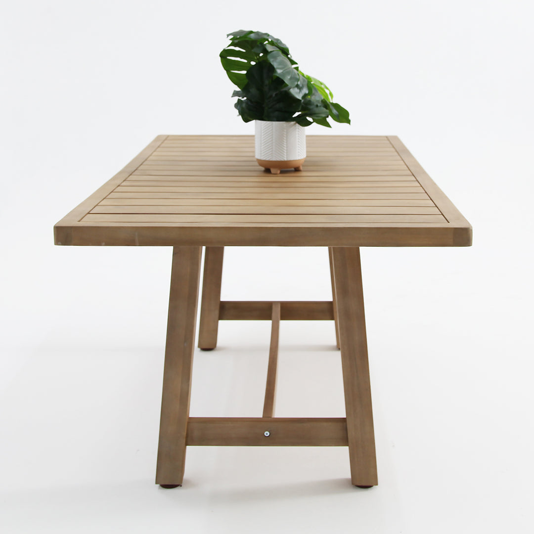 Isley Lounge Dining Table
