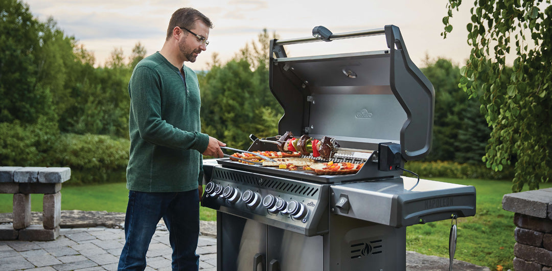 Napoleon Rogue SE 625 RSIB 5 Burner BBQ with Infrared Side and Rear Burners - RSE625RSIBPSS-1-AU